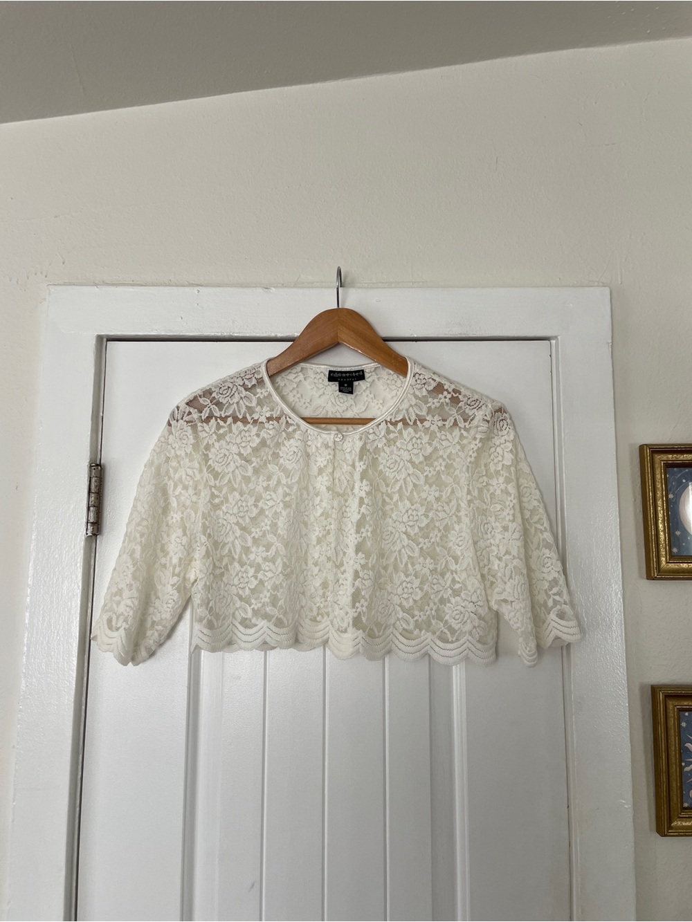 Connected Apparel Lace Shrug White Lace Cropped Bolero Jacket Size M EUC Vintage
